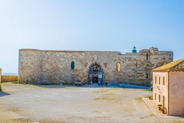 Syracuse, Sicilya, Ital castello maniace görünümünü