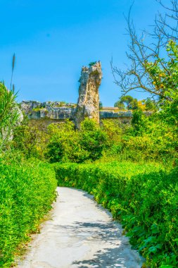 Latomia del paradiso Syracuse, Sicilya, Ital Neapolis Arkeoloji parkında görünümünü