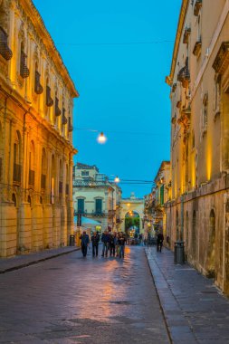 Corso Vittorio Emanuele Noto, Sicilya, Ital içinde gün batımı görünümü