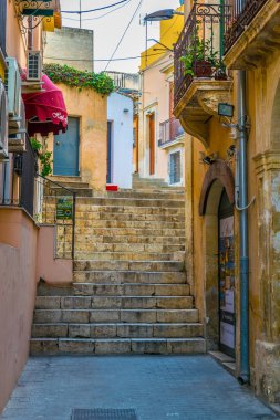 Noto, Sicilya, Ital dar bir sokakta görünümünü