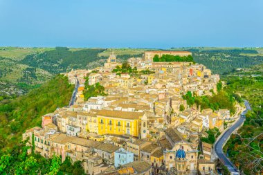 Sicilya şehir Ragusa Ibla, Ital eski şehrin gün batımı görünümü