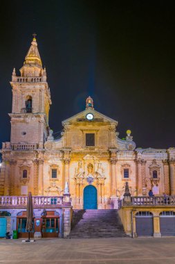 Aziz giovanni battista Ragusa Sicilya, Ital katedral gece görünümü