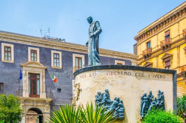 Catania, Sicilya, Ital Kardinal Dusmet Anıtı