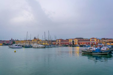 Catania bağlantı noktası, Sicilya, Ital görünümünü