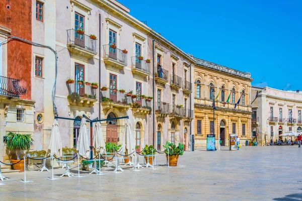 Människor Promenader Piazza Duomo Syrakusa Sicilien Ital — Stockfoto