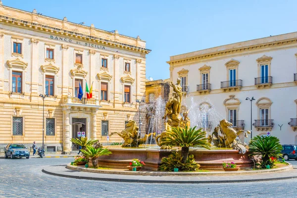 Fountain Diana Syracuse Sicily Ital — Stock Photo, Image