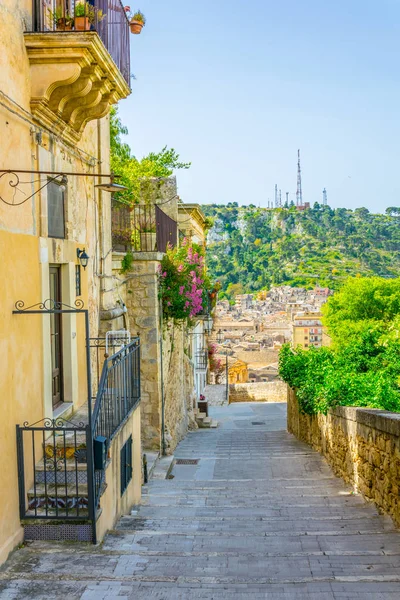 Vista Una Escalera Modica Sicilia Con Vistas Ciudad Debajo — Foto de Stock