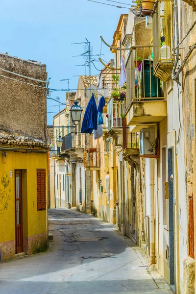 Vista Una Calle Estrecha Modica Sicilia Italia — Foto de Stock