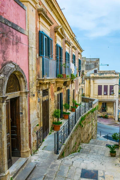 Vista Una Calle Estrecha Modica Sicilia Italia — Foto de Stock