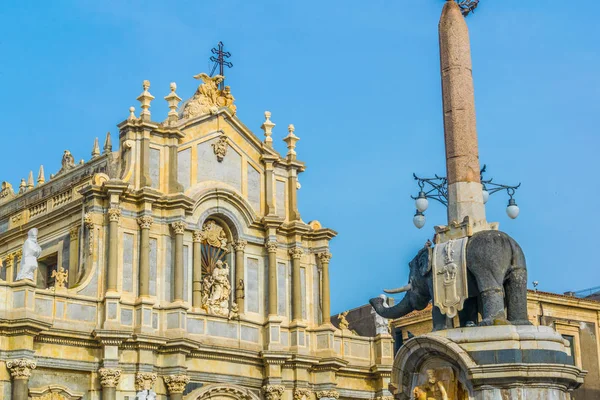 Catedral Santa Agatha Una Fuente Elefante Catania Sicilia Ital — Foto de Stock