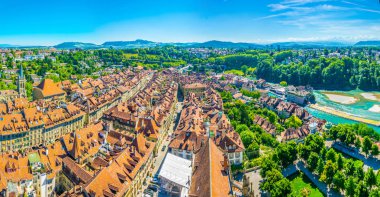 Bern Switzerlan munster Katedral'e havadan görünümü