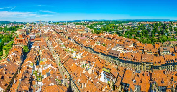 Bern Switzerlan munster Katedral'e havadan görünümü