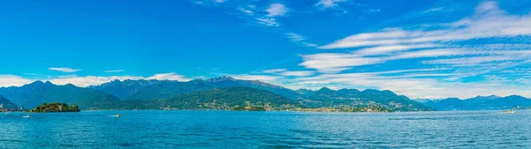 Isola Madre Com Palácio Borromeo Lago Maggiore Ital — Fotografia de Stock