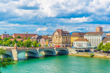Riverside Ren mittlere brucke, Switzerlan ile Basel