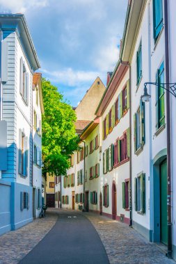 Basel'in, Switzerlan dar bir sokakta