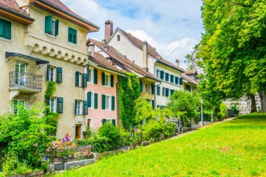 Solothurn Merkezi, Switzerlan geleneksel evlerde renkli cephe