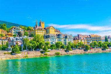 Neuchatel şehrin Neuchatel Gölü yanında, Switzerlan