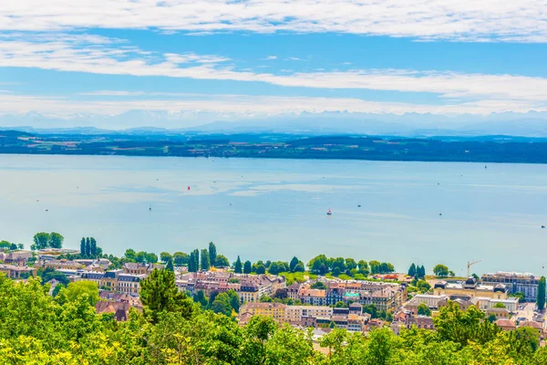 Luftaufnahme Der Stadt Neuchatel Und Des Sees Von Neuchatel Schweiz — Stockfoto