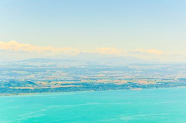 Switzerlan yılında neuchatel Gölü havadan görünümü