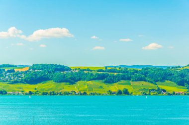 Switzerlan gölde Murten havadan görünümü