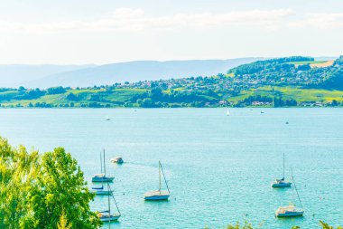 Switzerlan gölde Murten havadan görünümü
