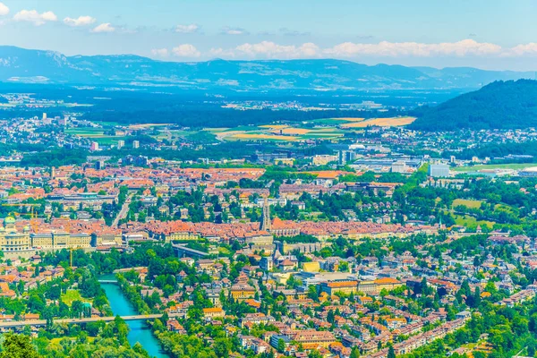 Blick Vom Gurtenhügel Auf Bern Dominiert Von Münsterdom Und Bundeshaus — Stockfoto