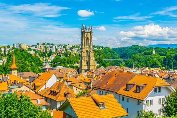 Stadtbild Von Freiburg Dominiert Vom Turm Der Kathedrale Der Heiligen — Stockfoto