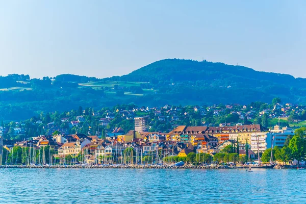 Озеро Швейцарского Города Веве — стоковое фото