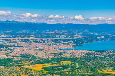 Havadan görünümü Cenevre ve Geneva Gölü'nden Mont Saleve, Switzerlan