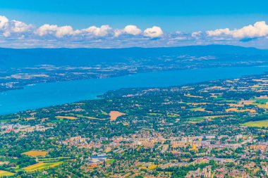 Havadan görünümü Cenevre ve Geneva Gölü'nden Mont Saleve, Switzerlan
