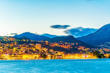 Eski Şehir Switzerlan Lugano göle bakan Lugano gün batımı görünümü