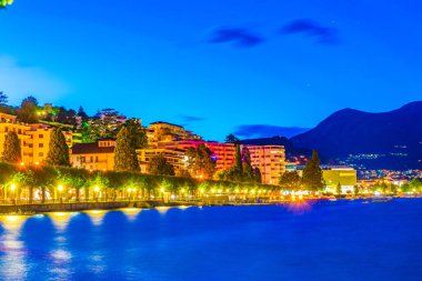 Eski Şehir Switzerlan Lugano göle bakan Lugano gün batımı görünümü