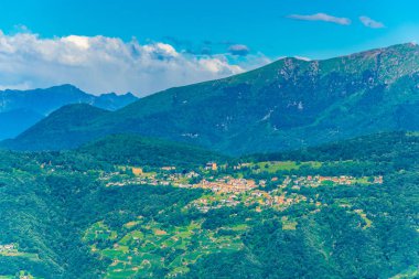 Lugano Gölü, Switzerlan yer alan küçük bir köy görünümü