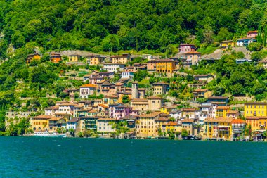 Waterfront Lugano, Switzerlan yakınlarında Gandria Köyü