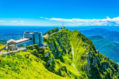 Mario Botta üstüne Monte Generoso, Switzerlan tarafından tasarlanan bina