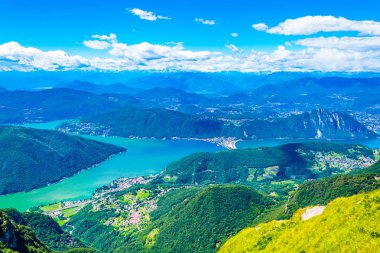 Marrogia Köyü ve Lugano Gölü Switzerlan, köprüden