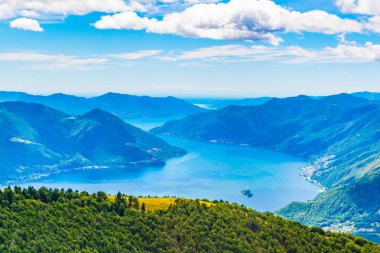 Locarno ve Lago Maggiore için yapılan Switzerlan havadan görünümü