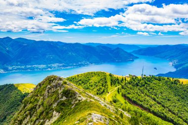 Locarno ve Lago Maggiore için yapılan Switzerlan havadan görünümü