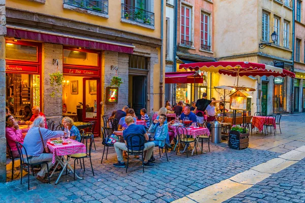 Lyon Francja Lipca 2017 Przechadzają Się Ludzie Przez Starego Miasta — Zdjęcie stockowe