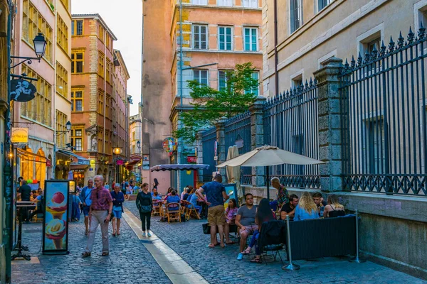 Lyon Francia Julio 2017 Gente Está Paseando Por Casco Antiguo — Foto de Stock