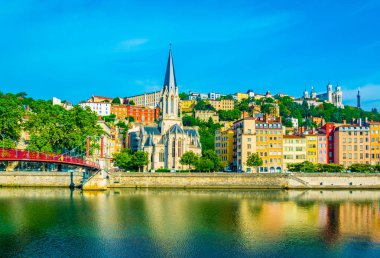 Kilise Saint George Saone Nehri'nde Lyon, Frangı