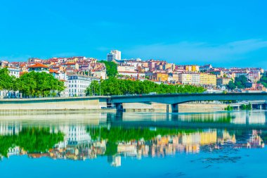 Rhone Riverside nehir Lyon, Frangı