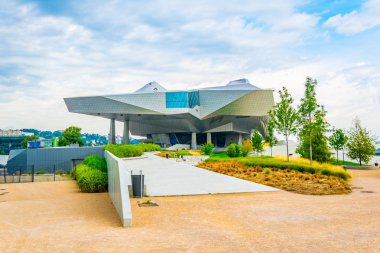 Musée des akışlar bir bilimdir ve Antropoloji Müzesi Saone ve Rhone izdiham üzerinde yer alan Lyon, Frangı nehirler