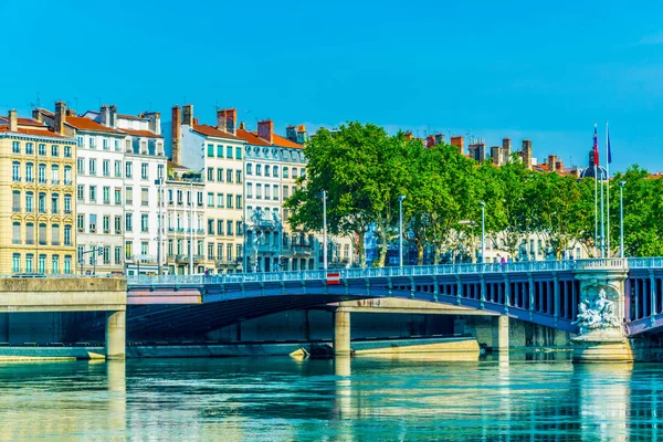 Rhone Riverside nehir Lyon, Frangı