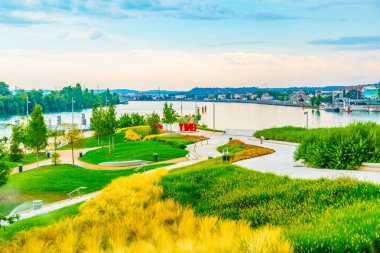 Lyon, Frangı Saone ve Rhone nehirlerdeki izdiham