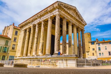 Vienne, Franc 'taki Auguste Tapınağı.