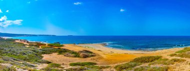 Karpaz Yarımadası'Cypru sonunda yer alan ünlü Altın beach
