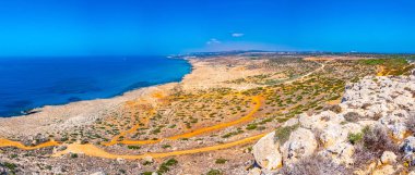 Cape Greco üzerinde Cypru çorak sahil