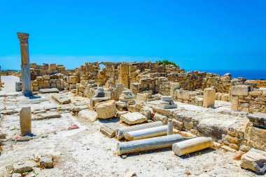 Antik kourion Cypru sitesinde yer alan bir erken Hıristiyan Bazilikası kalıntıları