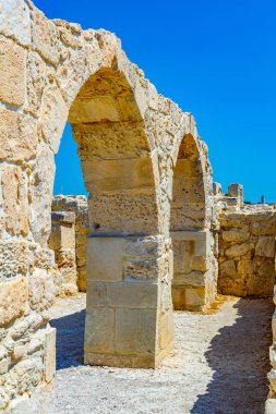 Antik kourion Cypru sitesinde yer alan bir erken Hıristiyan Bazilikası kalıntıları